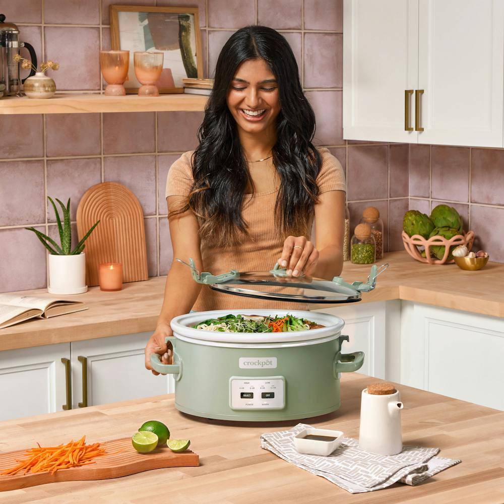 crock-pot-programmable-design-series-6-quart-cook-and-carry-slow-cooker-moonshine-q7 3f87b859-8171-37ea-b973-bcd7f8f2515e.jpg